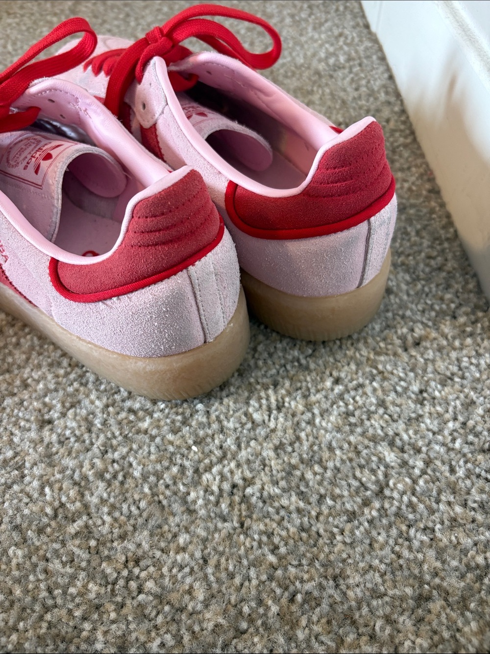 Adidas Sambae Women's Pink and Red Suede Sneakers. Size 8 - Picture 6 of 10